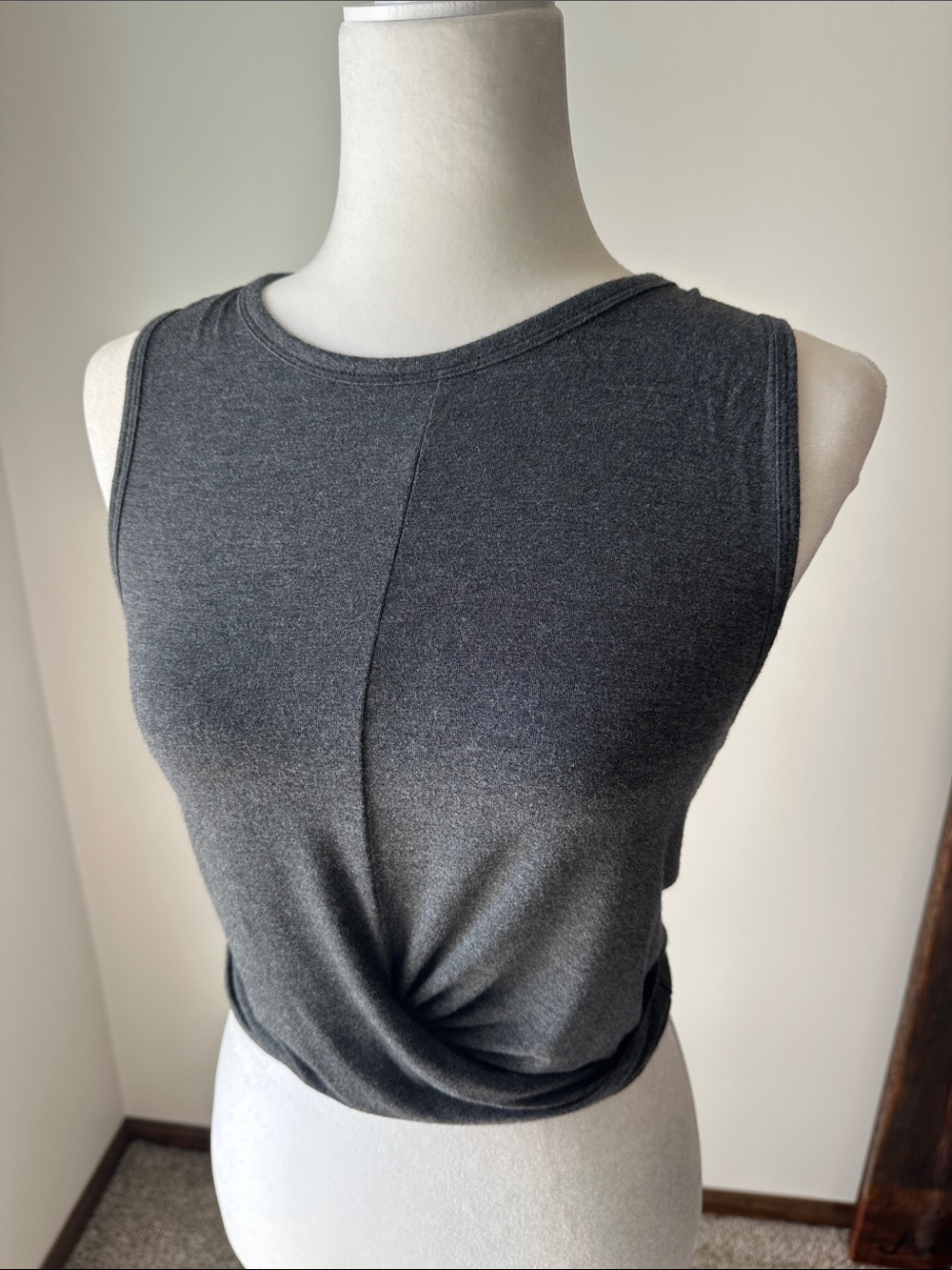 ALO Yoga Charcoal Twist-Front Tank